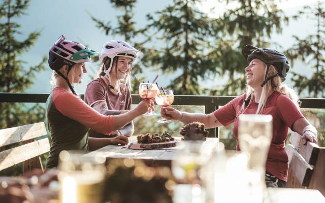 Einkehrschwung Hütte Saalbach