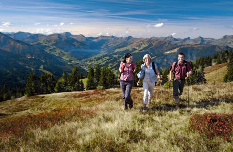 Berge besteigen im Wanderhotel in Österreich