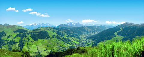 Alpenpanorama beim Wandern in Saalbach Hinterglemm
