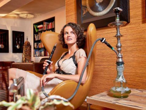 Smoker's Lounge ist ebenfalls ein Genussplatz im Hotel Alpen-Karawanserai